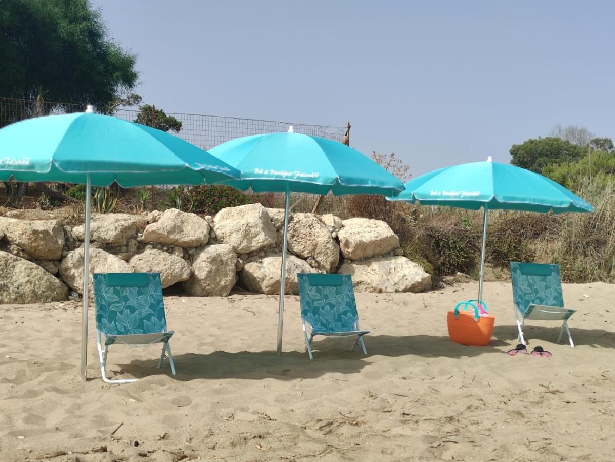 B&B Falconara Ліката Екстер'єр фото