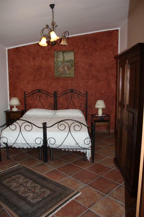 B&B Falconara Ліката Екстер'єр фото